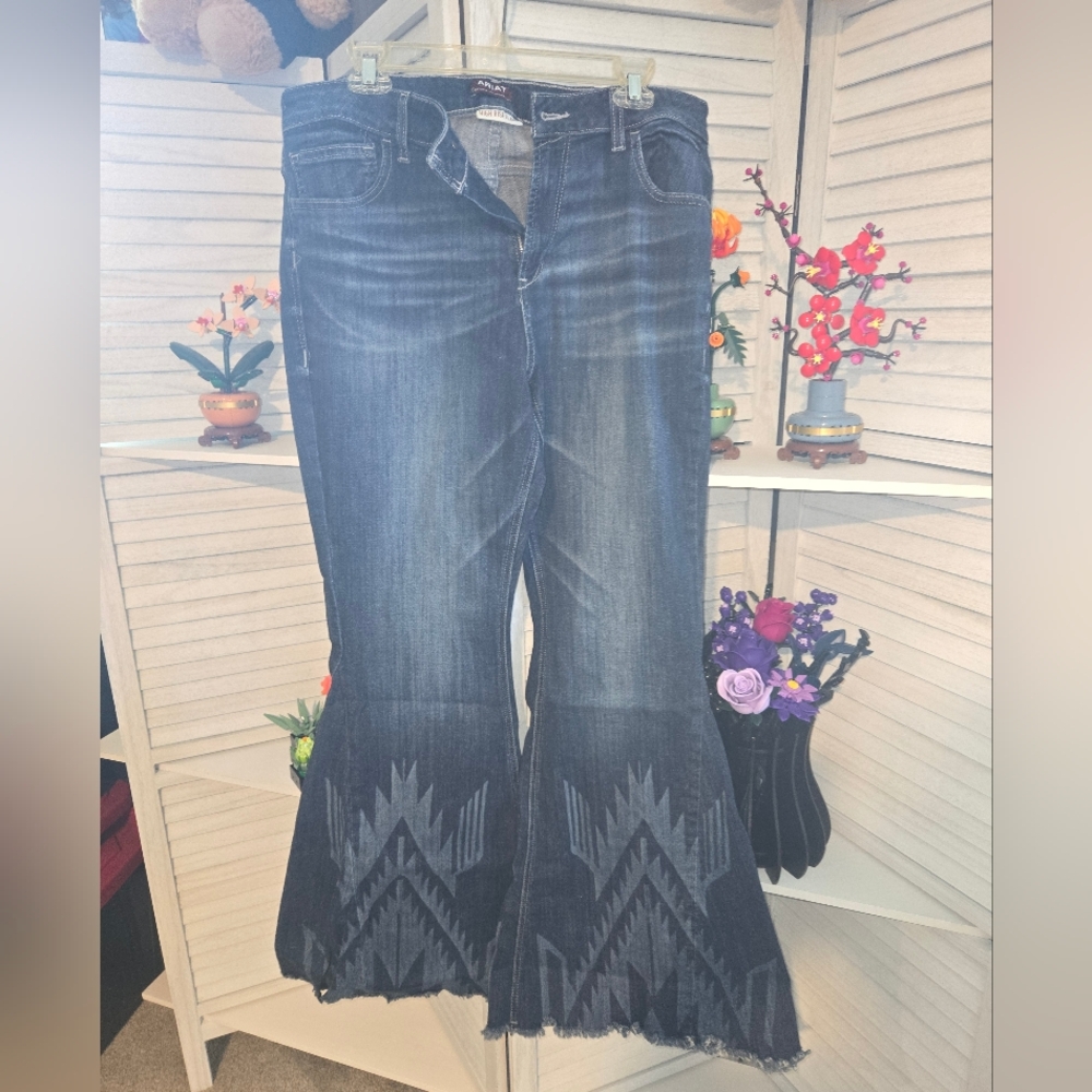 Ariant Womens High Rise Flare Jeans 33L